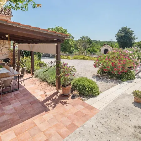 4 Bedroom Amazing In *