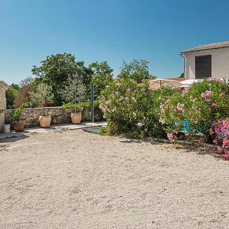 56 Σπίτι διακοπών *