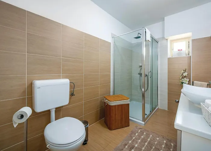 Holiday Home Tinjan 56 Vikendica Tinjan