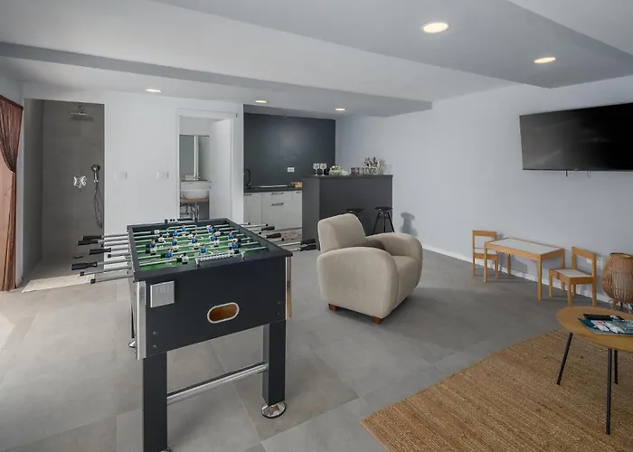 Holiday Home Tinjan 56 Vikendica *